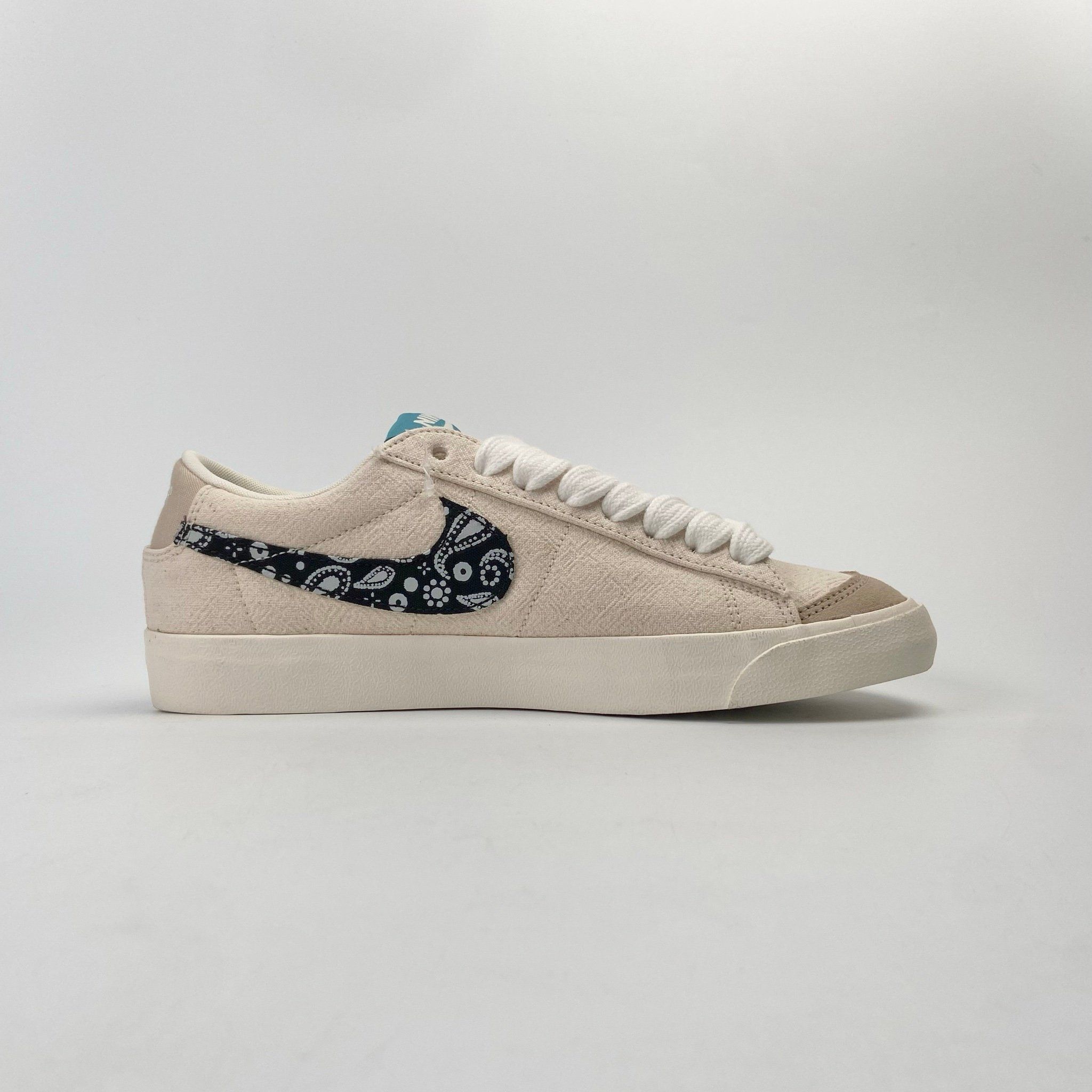  NIKE BLAZER LOW PAISLEY SWOOSH - DJ4665-100 