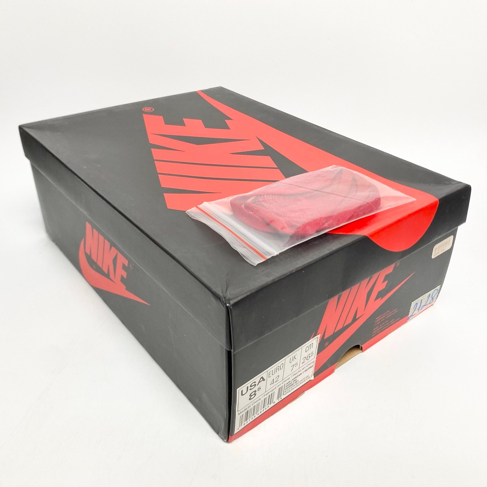  NIKE AIR JORDAN 1 RETRO HIGH BLACK GYM RED 555088-061 