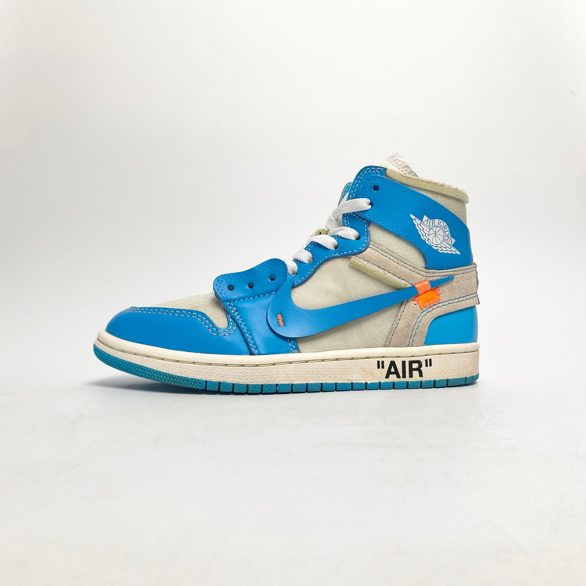  NIKE AIR JORDAN 1 X OFF-WHITE UNIVERSITY BLUE AQ0818-148 