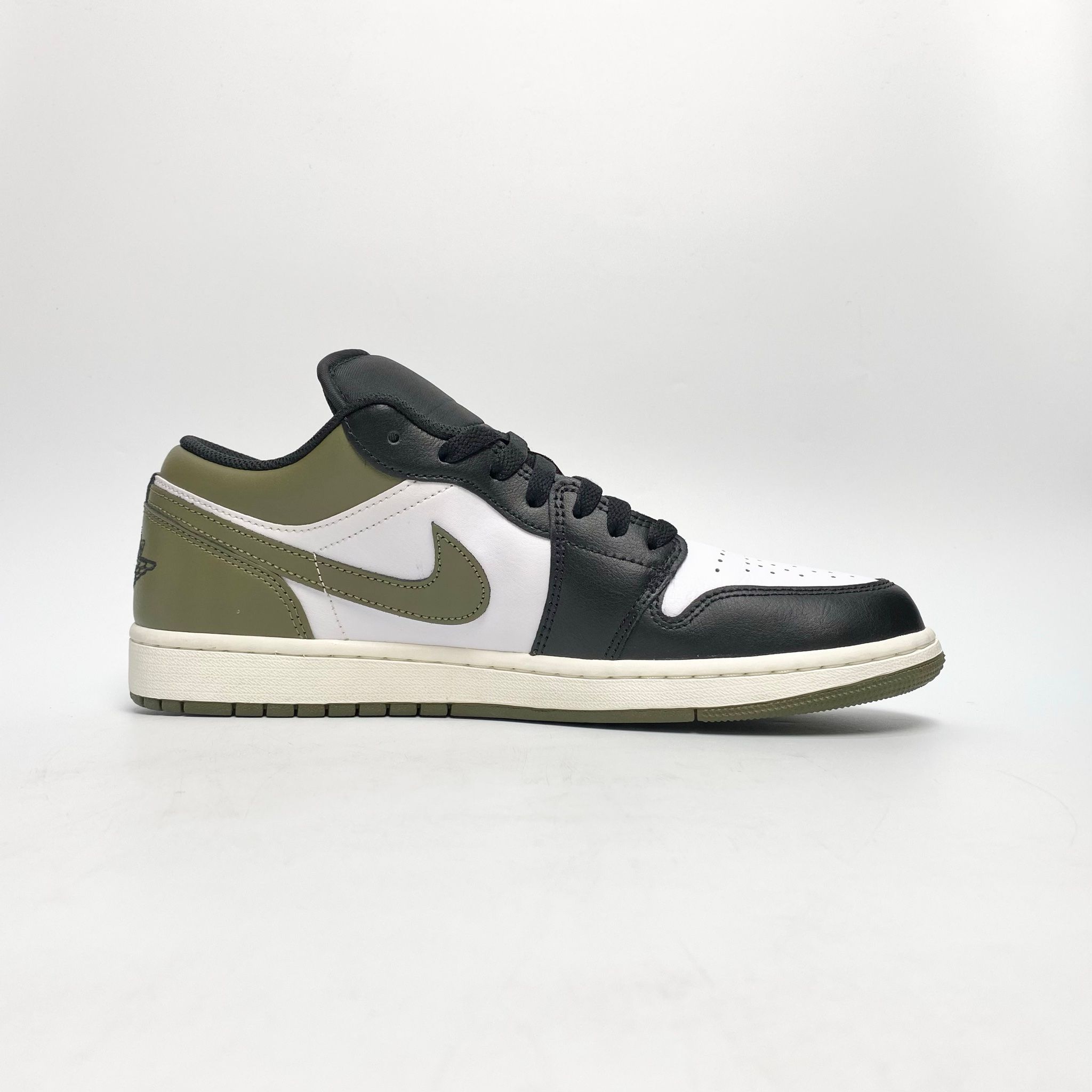  NIKE AIR JORDAN 1 LOW BLACK TOE MEDIUM OLIVE 553558-092 