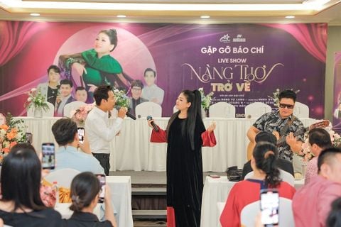  GẶP GỠ BÁO CHÍ LIVESHOW 