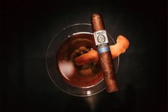 Xì Gà Alec Bradley Project 40 Habano Robusto - Cigar Chính Hãng