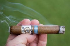 Xì Gà Alec Bradley Project 40 Habano Robusto - Cigar Chính Hãng