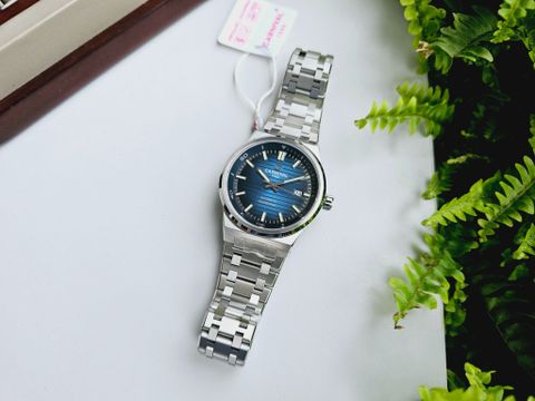  Đồng hồ Carnival 8106G-VT-X 