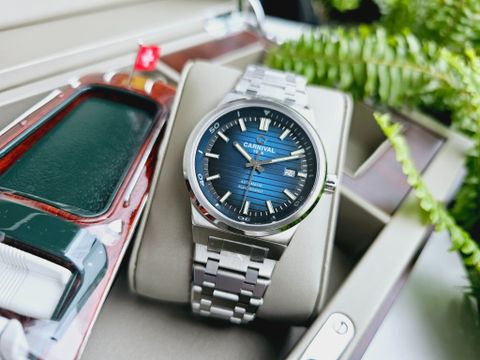  Đồng hồ Carnival 8106G-VT-X 
