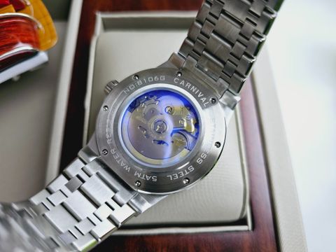  Đồng hồ Carnival 8106G-VT-X 