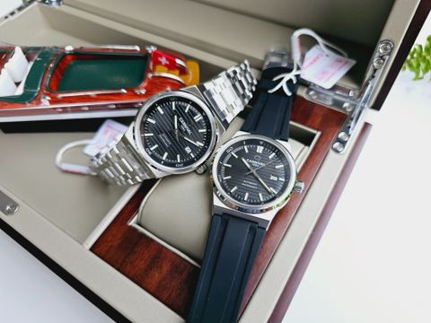  Đồng hồ Carnival 8106G-VT-DCS-D 