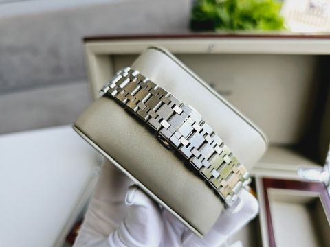  Đồng hồ Carnival 8107G-VT-N 