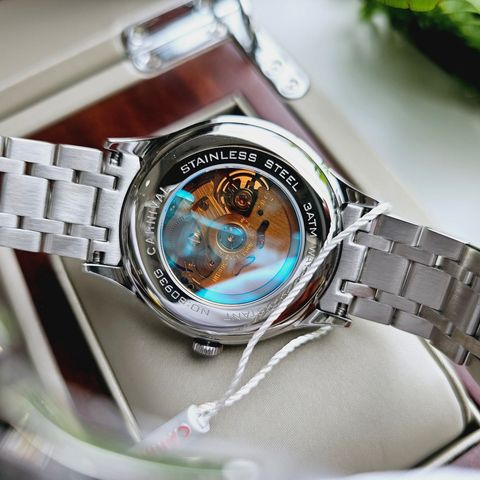  Đồng hồ Carnival 8093G-VT-N 