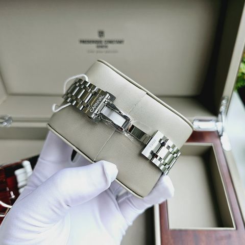  Đồng hồ Carnival 8093G-VT-N 