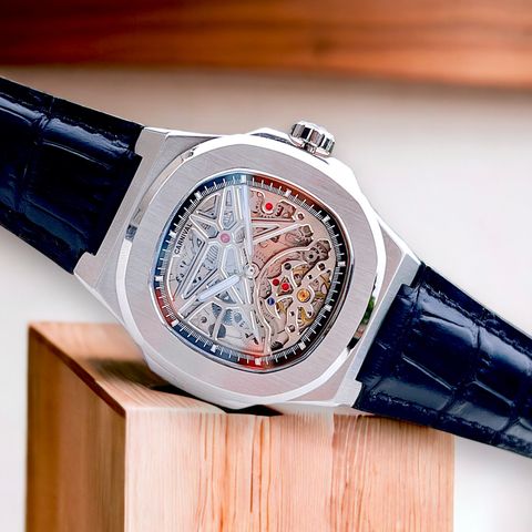  Đồng hồ Carnival 8118G-VT-DD-T 