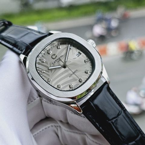  Đồng hồ Carnival 8115G-VT-DD-N 