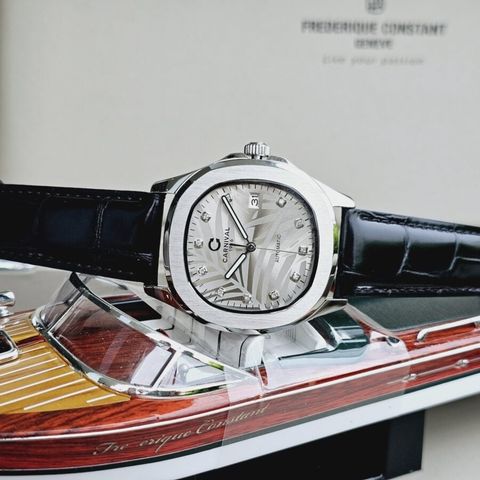  Đồng hồ Carnival 8115G-VT-DD-N 