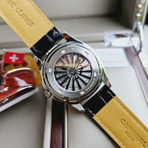  Đồng hồ Carnival 8115G-VT-DD-N 