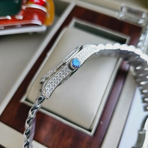  Đồng hồ Carnival 8907G-VT-X 