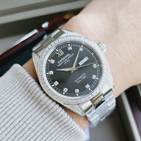  Đồng hồ Carnival 8907G-VT-D 