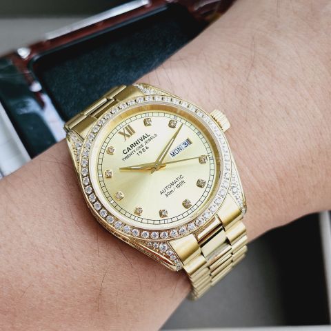  Đồng hồ Carnival 8907G-VV-V 