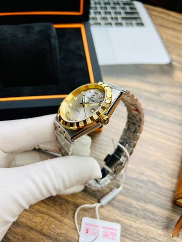  Đồng hồ Carnival 8112G-CV-T 