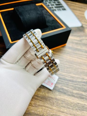  Đồng hồ Carnival 8112G-CV-T 