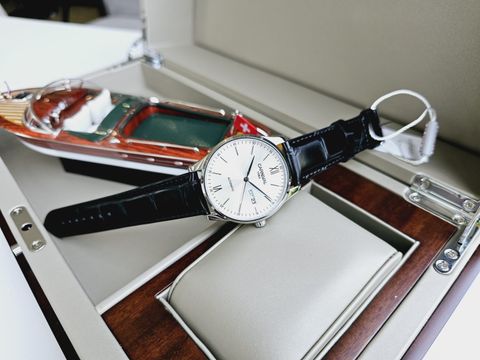  Đồng hồ Carnival 8016G-VT-DD-T 