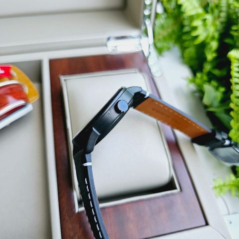  Đồng hồ Carnival 8075G-VT-DD-DC 