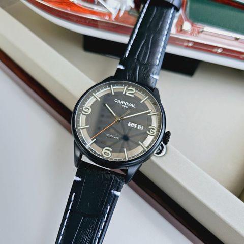  Đồng hồ Carnival 8075G-VT-DD-DC 