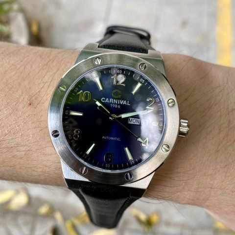  Đồng hồ Carnival 8089G-VT-DD-X 