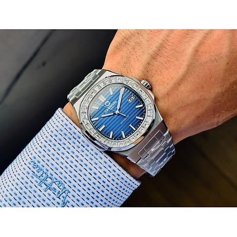  Đồng hồ Carnival 8108G-VT-X 