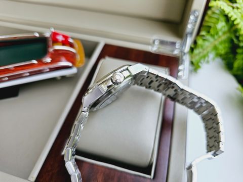  Đồng hồ Carnival 8108G-VT-X 