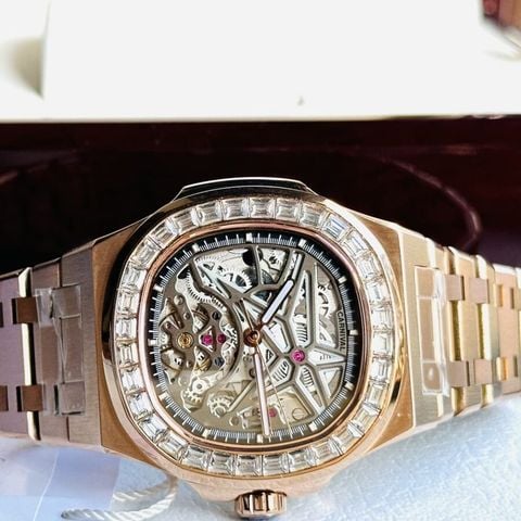  Đồng hồ Carnival 8118G2-VH-T 