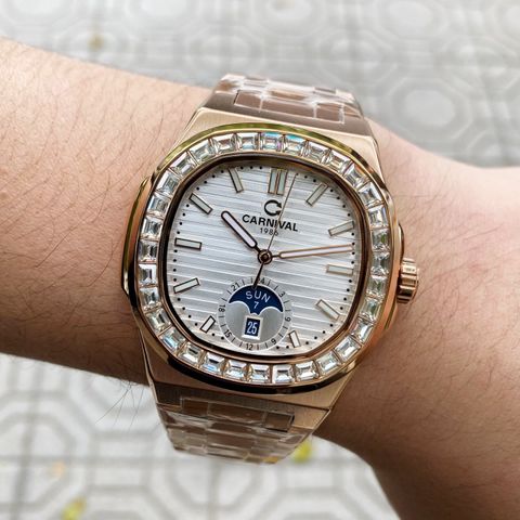  Đồng hồ Carnival 8110G-VH-T 