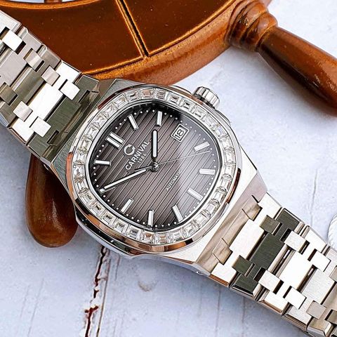  Đồng hồ Carnival 8108G-VT-N 
