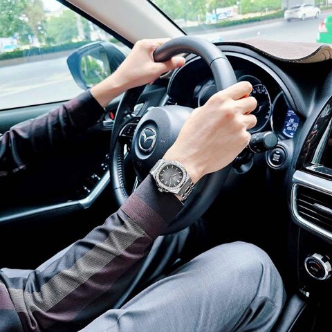  Đồng hồ Carnival 8108G-VT-N 