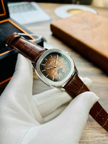  Đồng hồ Carnival 8113G-VT-DD-N 