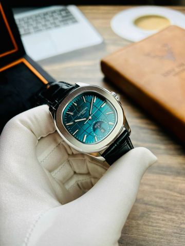  Đồng hồ Carnival 8113G-VT-DD-XL 