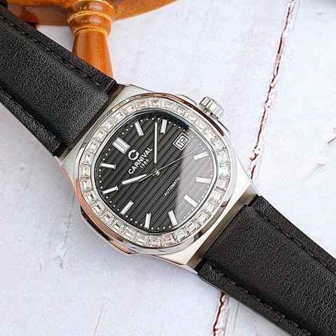  Đồng hồ Carnival 8108G-VT-DD-D 