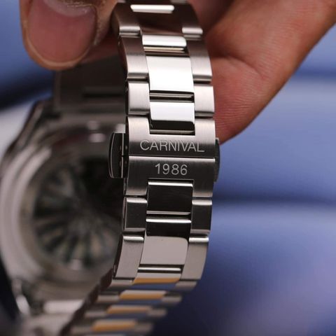  Đồng hồ Carnival 8113G-VT-N 