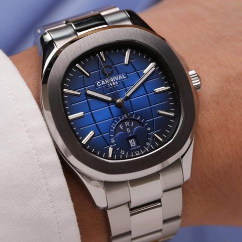  Đồng hồ Carnival 8113G-VT-X 