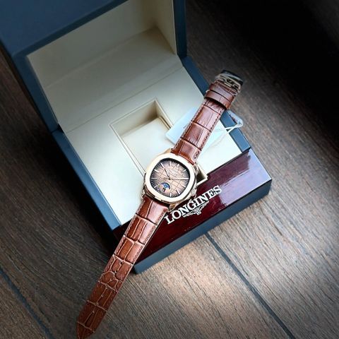  Đồng hồ Carnival 8113G-VH-DD-N 