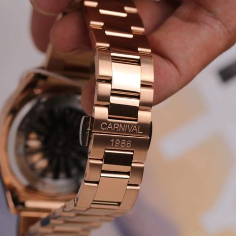  Đồng hồ Carnival 8113G-VH-X 