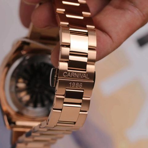  Đồng hồ Carnival 8113G-VH-XL 