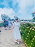  K115 Đầm Linen Cổ Tròn Đuôi Cá Thêu Ren Ngực – Thanh Lịch, Thoáng Mát & Bền Vững | Kenosho 