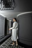  K157 + K158 - Set đồ gồm áo sơ mi linen cổ tàu, xếp ly 2 vạt, tay dài đính ren và chân váy xòe dáng A 