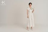  Đầm linen trắng dài cài khuy gỗ dừa tự nhiên cổ V tay gấp gấu | K482 