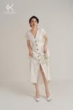  Đầm linen trắng dài cài khuy gỗ dừa tự nhiên cổ V tay gấp gấu | K482 