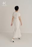  Đầm linen trắng dài cài khuy gỗ dừa tự nhiên cổ V tay gấp gấu | K482 