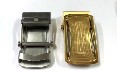 Mặt Thắt Lưng Cá Sấu làm từ thép không gỉ dòng cao cấp Khatoco ML- Màu Vàng 24k