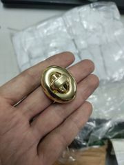 Mặt Khóa Túi Xách/Khóa Túi Xách/Khóa Túi/Phụ Kiện Khóa Kim Loại Cho Túi/Mặt Khóa Cặp-Túi-Clutch/Khóa Cài Handbag Turn Locks/ handbag Twist Lock/Mặt Khóa Trứng Fs 30Mm- Hàng Đẹp- Màu Vàng 18K