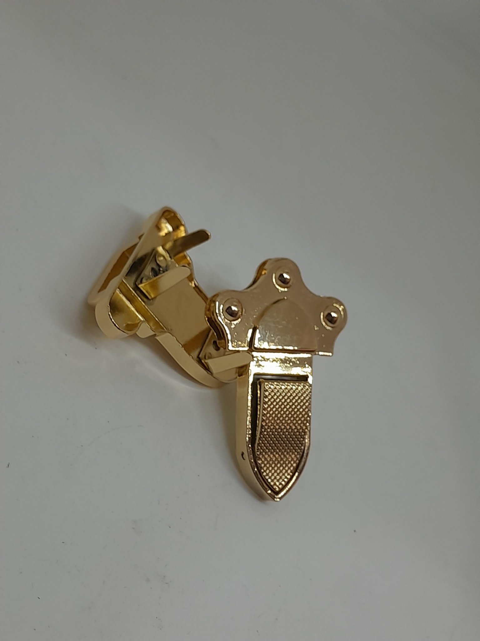 Mặt Khóa Túi Xách/Khóa Túi Xách/Phụ Kiện Khóa Kim Loại Cho Túi/Mặt Khóa Cặp-Túi-Clutch/Khóa Cài/handbag Twist Lock/Mặt Khóa Sập Chữ Thập JR Kích Thước 41x57mm Trọng Lượng 29g Bóng Đẹp Hợp Kim Không Gỉ Phụ Kiện Dùng Làm Túi Xách - Màu Vàng