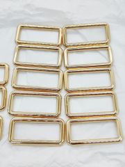 Khoen/Dring/Oring/Khoen Dring D-ring DIY handbag wallet/rectangle ring FS Hình chữ nhật Lọt lòng 25mm Mạ bóng đẹp Phụ kiện làm balo túi xách Phân khúc Trung cấp - Màu Vàng 18K